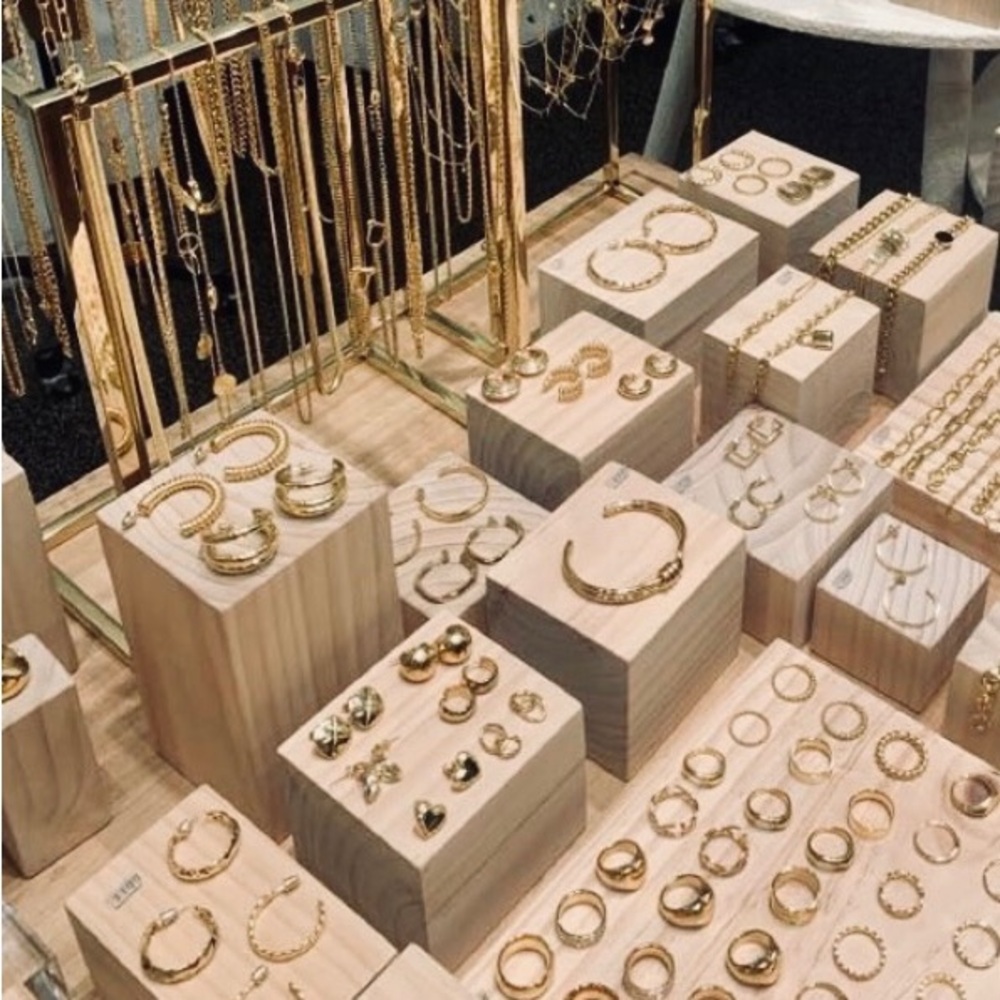 Meet your Posher, Maria